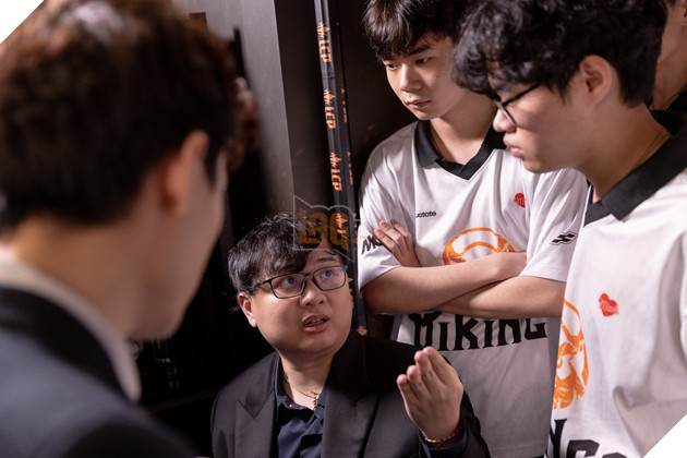 LCP 2025: MVKE Kratos Bay To Su That Vong, Se Tro Lai Manh Me Hon Trong Tuong Lai 4 LCP 2025: MVKE Kratos Bày Tỏ Sự Thất Vọng, Sẽ Trở Lại Mạnh Mẽ Hơn Trong Tương Lai 4