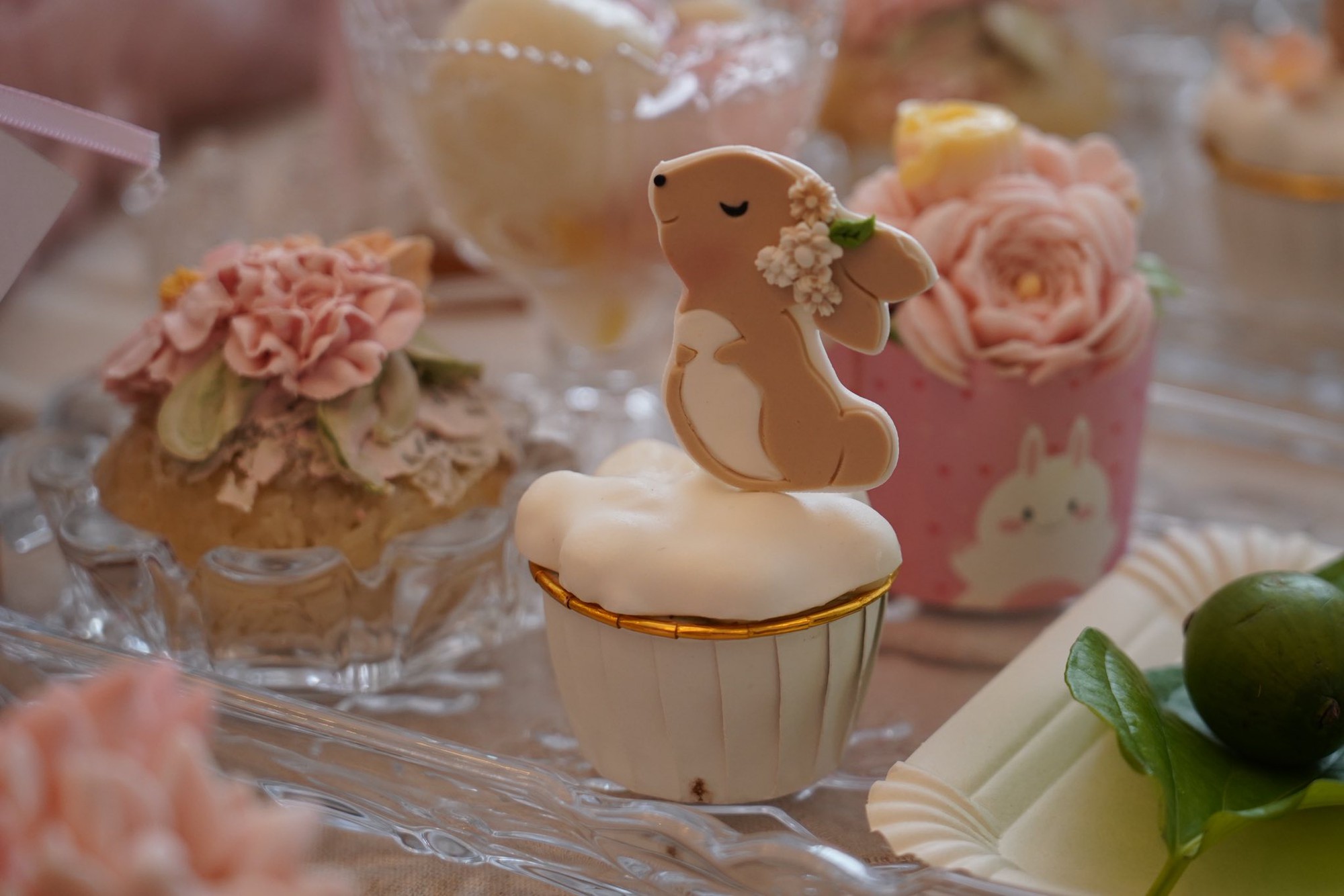 Tiệc thôi nôi cực xinh xẻo và ấm cúng nhưng không kém phần sang chảnh của em bé Nubi nhà siêu mẫu Võ Hoàng Yến- Ảnh 7.