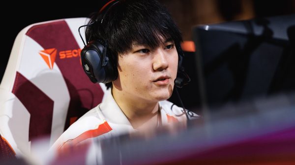 First Stand 2025: TES Jackeylove Khẳng Định Cần Nhìn Nhận Bản Thân Cho Trận Tiếp Theo 54382202858 b791d9e27c k wrrejpg