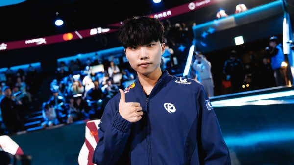 First Stand 2025: KC Canna Học Hỏi Kinh Nghiệm Cho LEC, Chuẩn Bị Tinh Thần Gặp HLE 28 First Stand 2025: KC Canna Học Hỏi Kinh Nghiệm Cho LEC, Chuẩn Bị Tinh Thần Gặp HLE 54382226678 8068d4f31b k rbkejpg