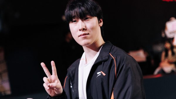 First Stand 2025: HLE Zeka Khẳng Định Cần Nỗ Lực Hơn Để Xứng Đáng Với Kỳ Vọng 28 First Stand 2025: HLE Zeka Khẳng Định Cần Nỗ Lực Hơn Để Xứng Đáng Với Kỳ Vọng 54386342208 8d49c40bc7 k rahfjpg