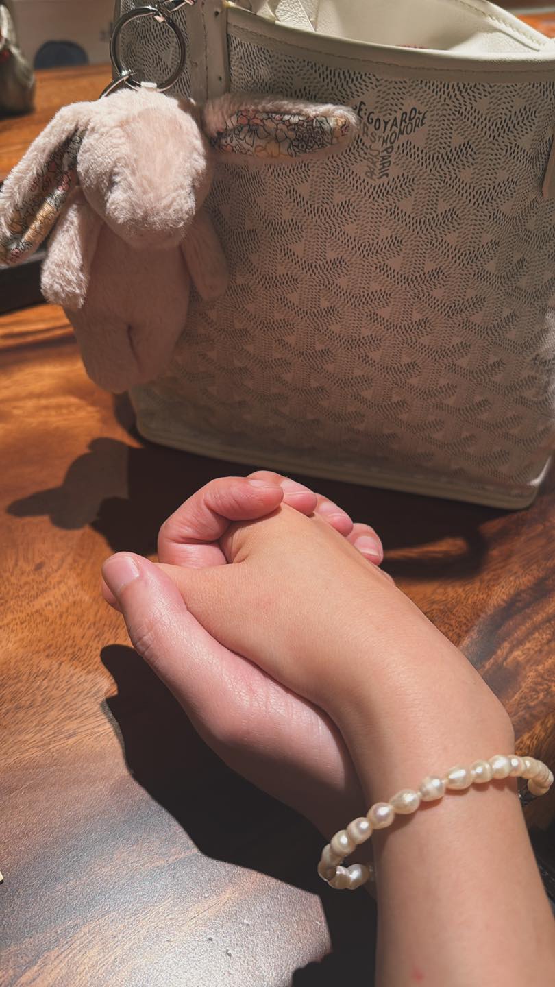 Nữ nghệ sĩ 41 tuổi vẫn là ca sĩ đẹp bậc nhất Vbiz, giàu sang, có bạn trai nhưng giấu danh tính- Ảnh 3. Nữ nghệ sĩ 41 tuổi vẫn là ca sĩ đẹp bậc nhất Vbiz, giàu sang, có bạn trai nhưng giấu danh tính- Ảnh 3.