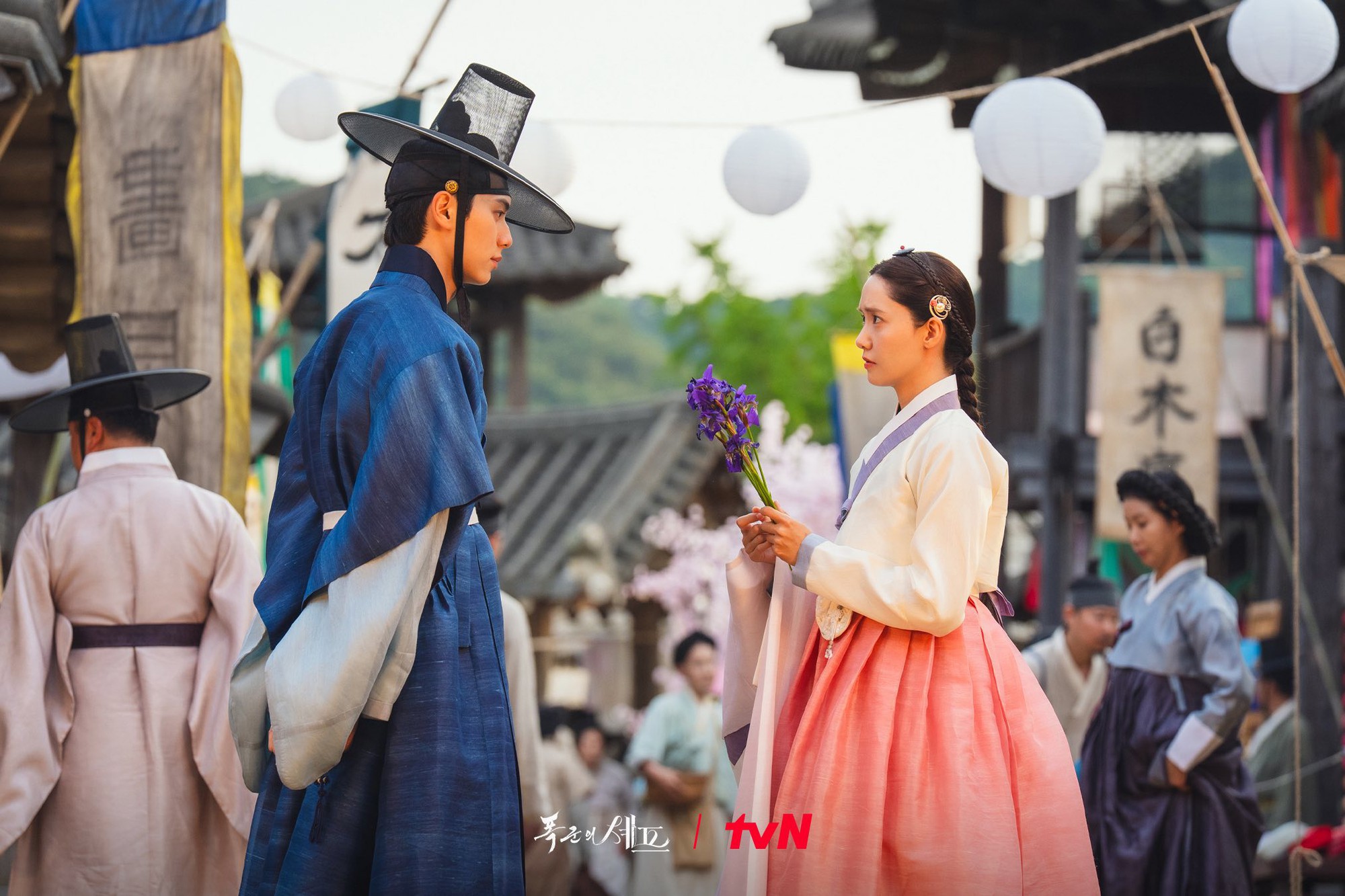 Hàn Quốc hiện tại tìm đâu ra phim cổ trang đỉnh hơn thế này: Nữ chính đẹp nhất 2025, không xem coi chừng lạc hậu- Ảnh 4.