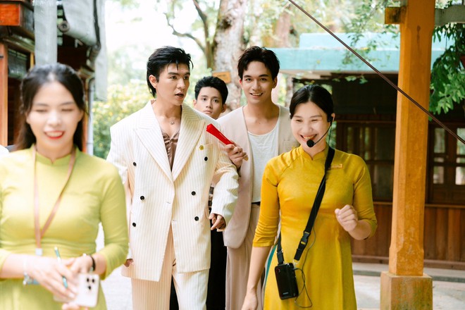 Ba diễn viên được nhận huy hiệu Bác Hồ- Ảnh 1.