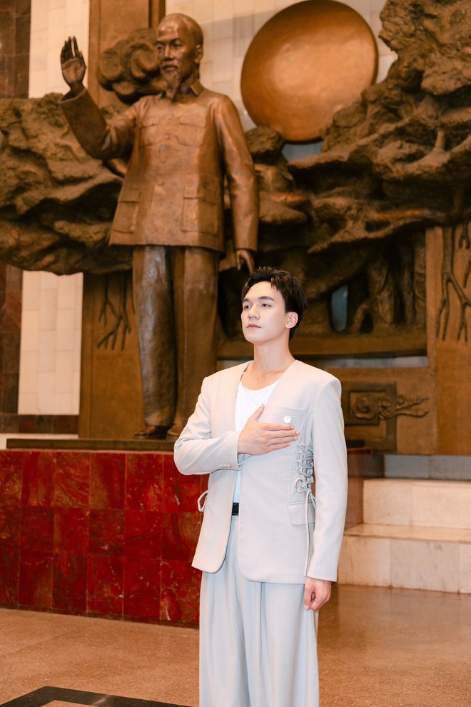 Ba diễn viên được nhận huy hiệu Bác Hồ- Ảnh 4.