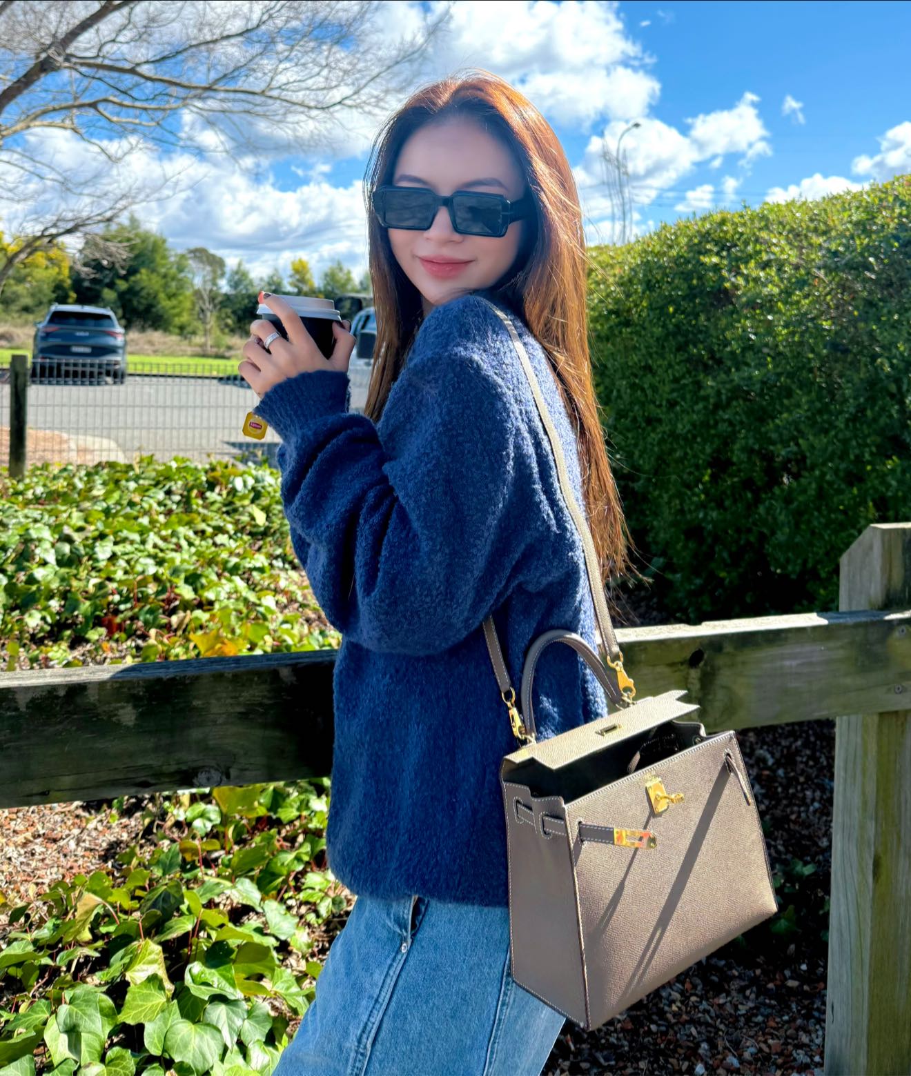 Ai mà có ngờ vợ của