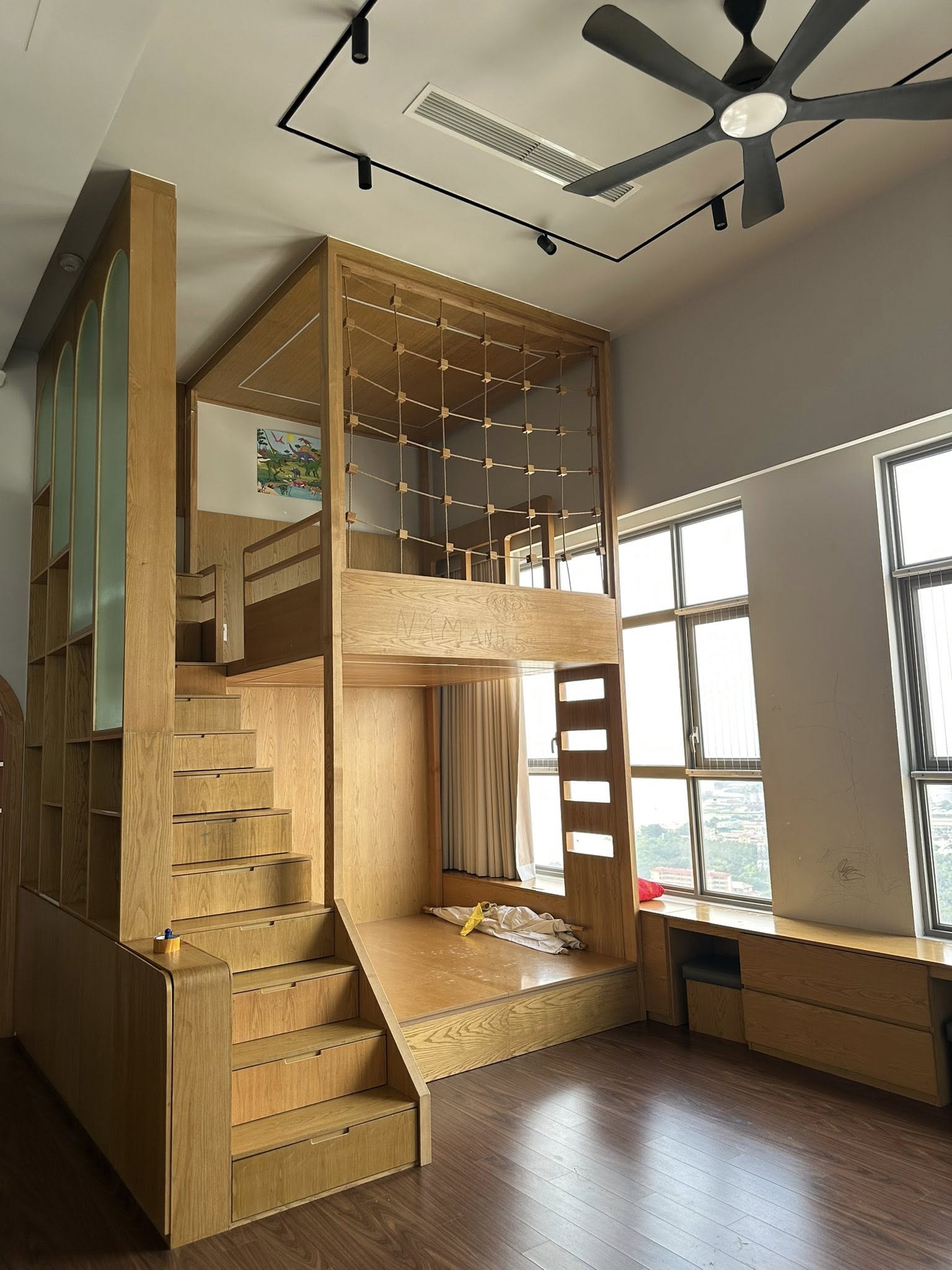 Mỹ nhân Việt một mình nuôi 5 con, bỏ trống nhà 16 tỷ ở TP.HCM, U40 sang Mỹ cưới chồng- Ảnh 5.