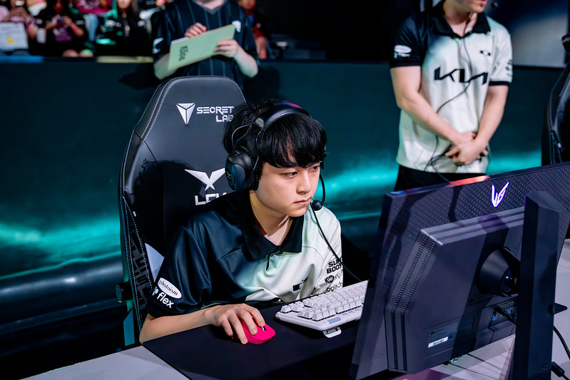 "Trầy vi tróc vảy" nhưng T1 vẫn thẳng tiến đến CKTG 2025 5479353872750df073916c 1758199020523 17581990212572064606983