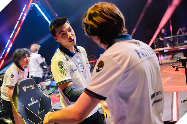 VALORANT Champions 2025: EDG Trở Thành Cựu Vương, Sentinels Bất Ngờ Ngã Ngựa 3