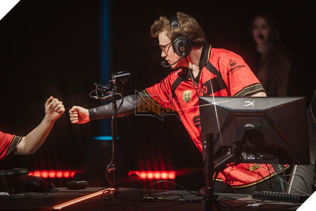 VALORANT Champions 2025: EDG Trở Thành Cựu Vương, Sentinels Bất Ngờ Ngã Ngựa 4