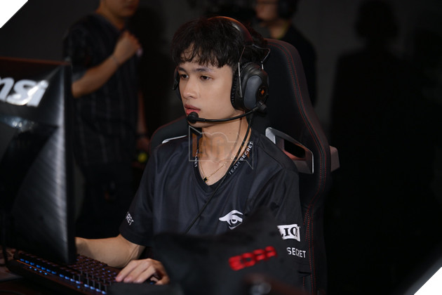 LCP 2025: Bộ Đôi Hiro - Eddie Thể Hiện Sự Tự Tin Trước Thềm Chung Kết Tổng 4