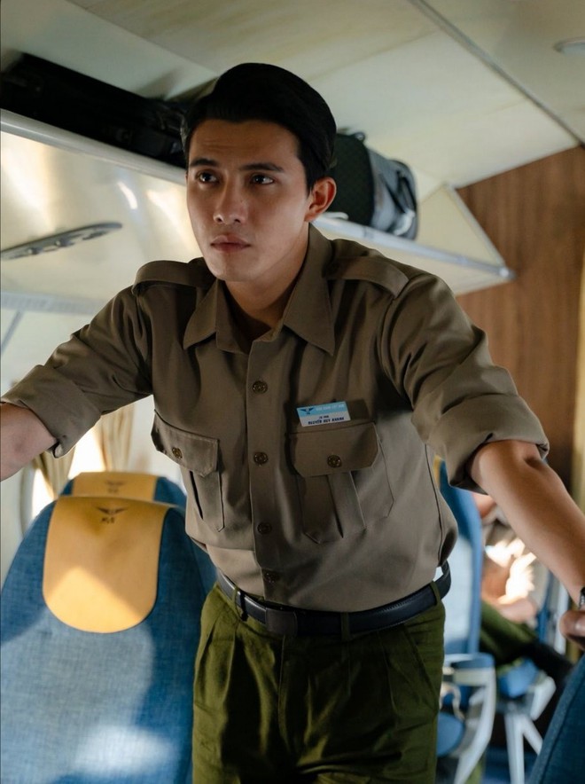 Dàn trai đẹp đóng cảnh vệ, không tặc- Ảnh 14.