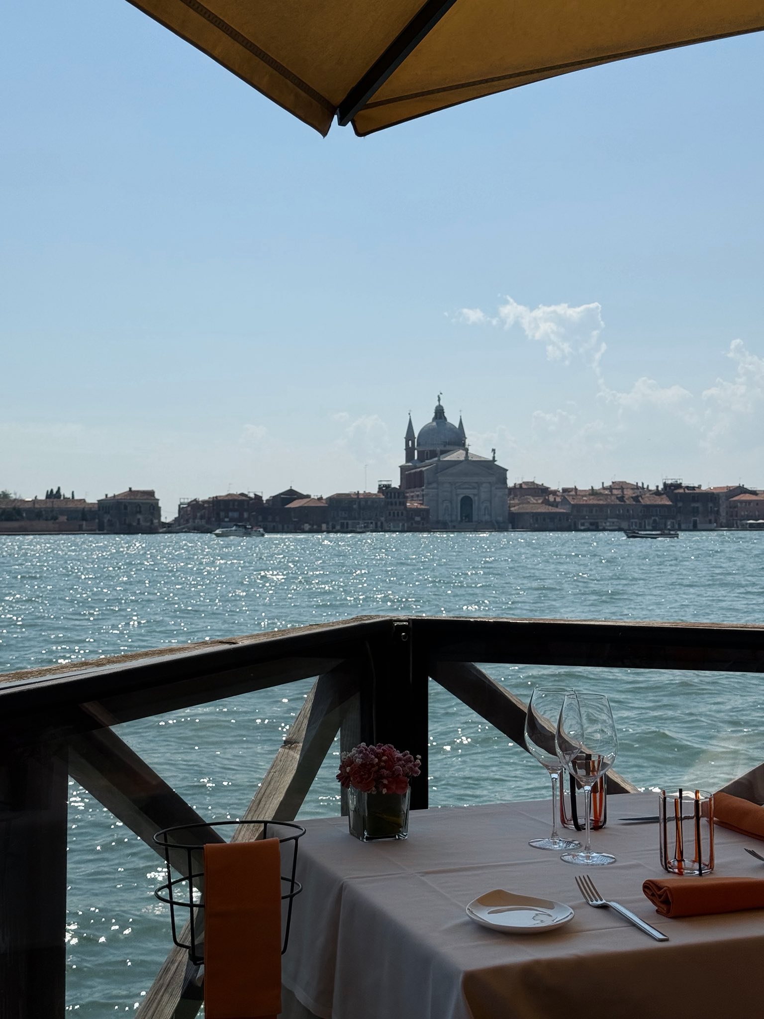 Hoa hậu Đỗ Thị Hà bị