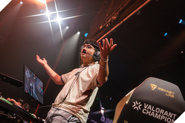 VALORANT Champions 2025: DRX Lội Ngược Dòng Ấn Tượng, Team Heretics Khẳng Định Sức Mạnh