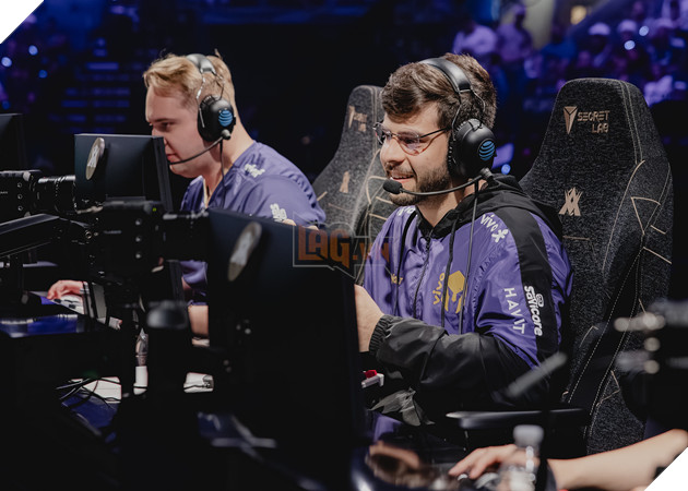 LMHT: Doi Tuyen Vivo Keyd Stars Bat Ngo Gap Rac Roi Trong Lan Dau Di CKTG 3 LMHT: Đội Tuyển Vivo Keyd Stars Bất Ngờ Gặp Rắc Rối Trong Lần Đầu Đi CKTG 3