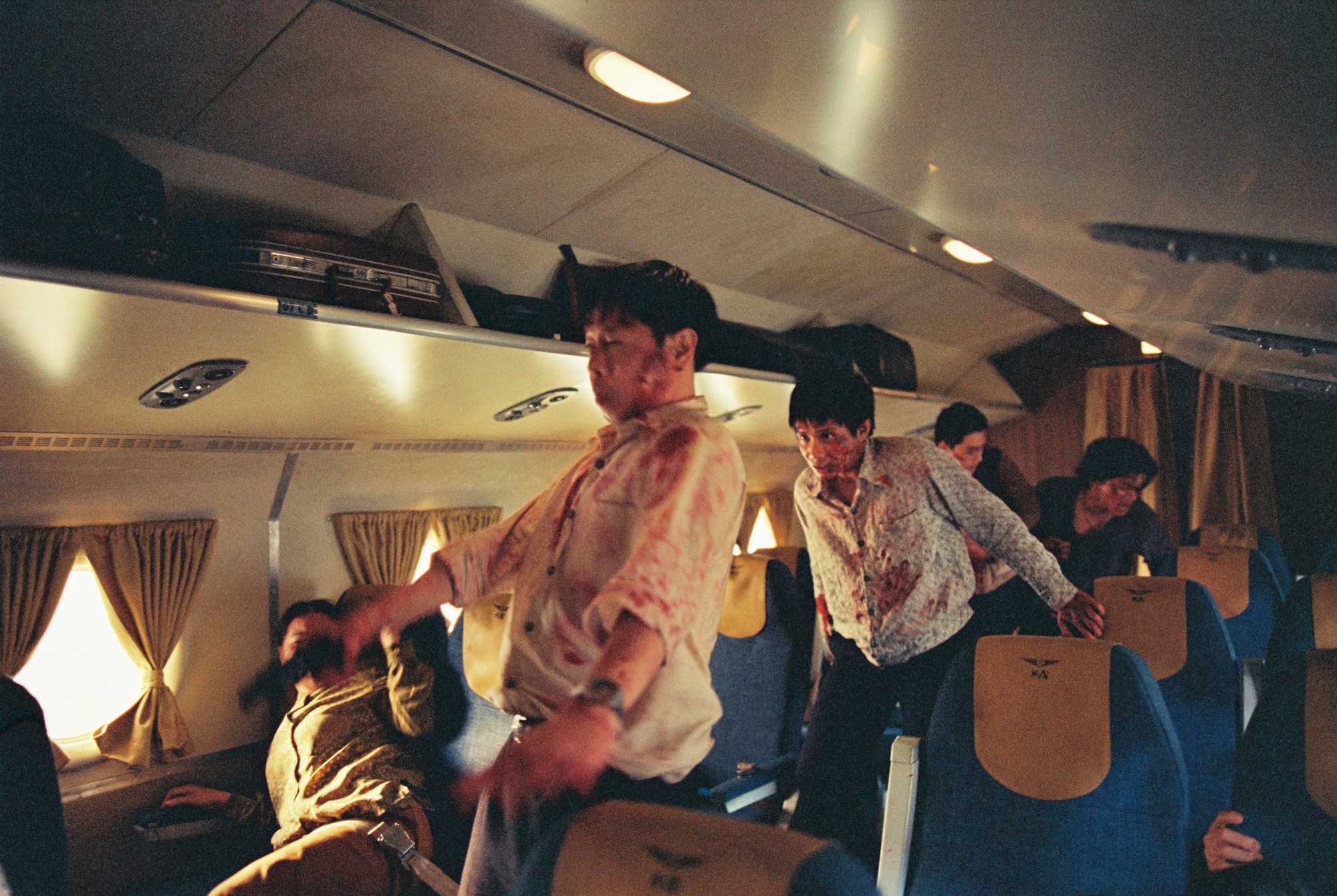 Diễn viên bí ẩn nhất Tử Chiến Trên Không: Google bó tay không tìm ra danh tính, từng xuất hiện ở LHP Cannes mới tài- Ảnh 6.