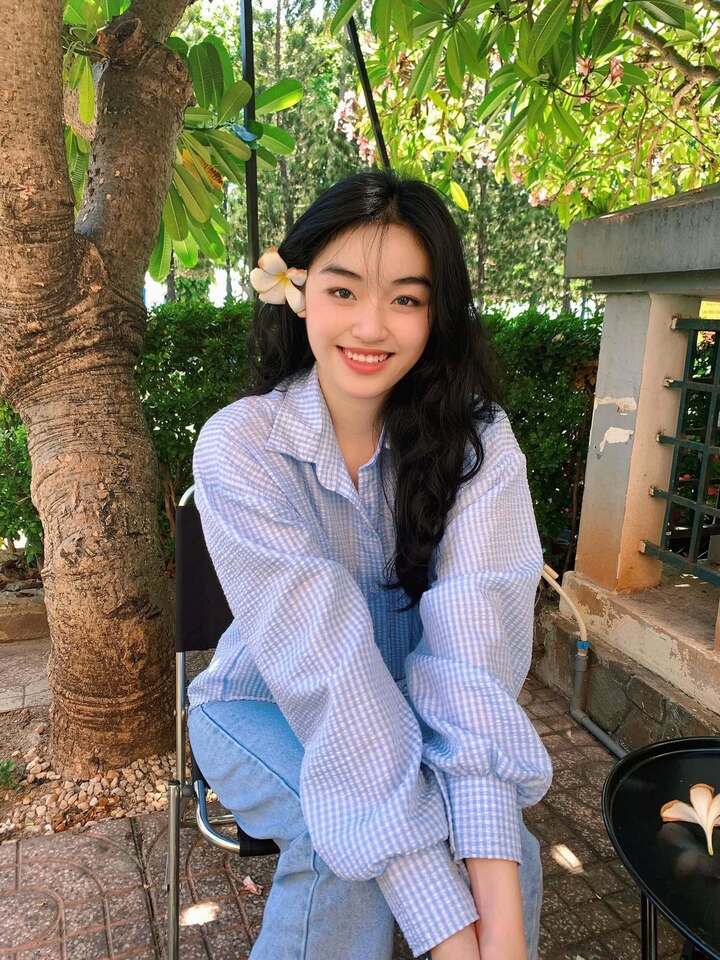 Quá khứ làm thuê đủ nghề, phụ giúp bố mẹ chữa bệnh của tân Miss Grand Vietnam- Ảnh 3.