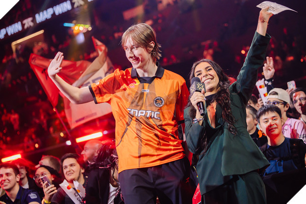 VALORANT Champions 2025: Fnatic Chronicle Gui Loi Chao Khan Gia Viet, Huong Den Cup Champions 3 VALORANT Champions 2025: Fnatic Chronicle Gửi Lời Chào Khán Giả Việt, Hướng Đến Cúp Champions 3