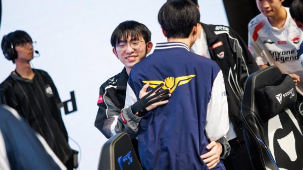 CKTG 2025: Thi Đấu Ấn Tượng, KT Rolster Và Anyone's Legend Thẳng Tiến Tứ Kết 54860932490 df79a7773f k laorjpg