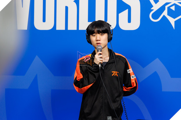 CKTG 2025: FNC Poby Chia Sẻ Về Lần Đầu Góp Mặt, Đặt Niềm Tin Vô Địch Vào T1 2