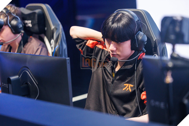 CKTG 2025: FNC Poby Chia Sẻ Về Lần Đầu Góp Mặt, Đặt Niềm Tin Vô Địch Vào T1 3