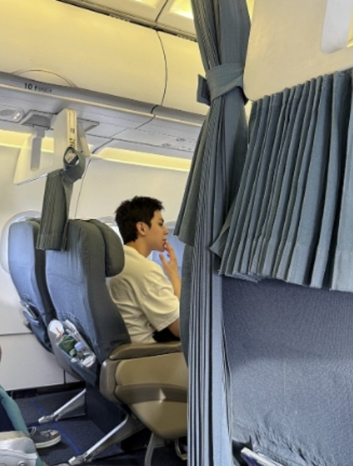 54926959513201959028138861136428391900301563n-1758359114914-1758359115172109883828 "Em gái quốc dân" Kim Yoo Jung công khai hẹn hò bạn trai ở Việt Nam? 54926959513201959028138861136428391900301563n 1758359114914 1758359115172109883828