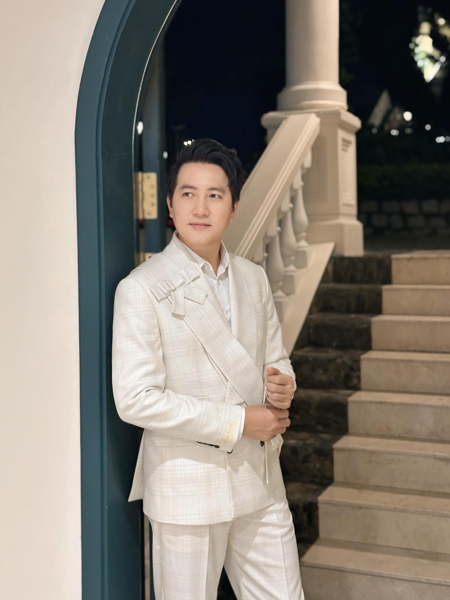 Ngoại hình của nam nghệ sĩ sau 12 tháng lên tiếng về thông tin cưới mẹ đơn thân Ngọc Lan- Ảnh 3.