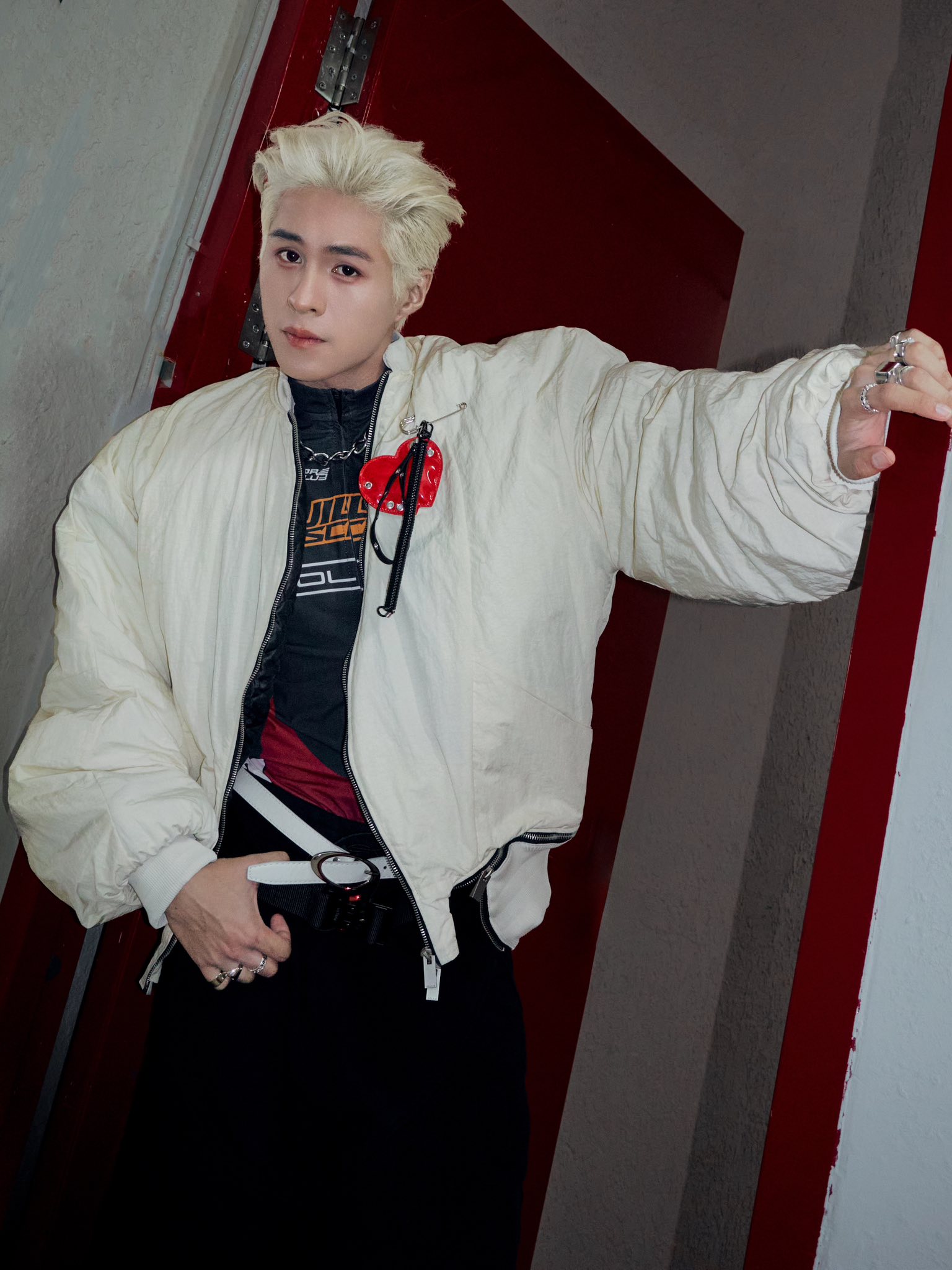 Tập 1 Anh Trai Say Hi mùa 2: Người từng rửa bát kiếm sống, người làm shipper giao cơm cho Tóc Tiên- Ảnh 3. Tập 1 Anh Trai Say Hi mùa 2: Người từng rửa bát kiếm sống, người làm shipper giao cơm cho Tóc Tiên- Ảnh 3.