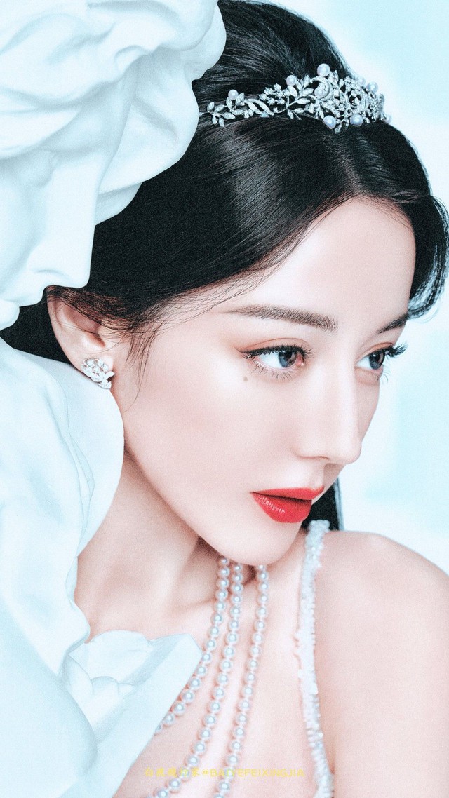 10 mỹ nhân 9X đẹp nhất Trung Quốc: Địch Lệ Nhiệt Ba xếp sau Triệu Lộ Tư, hạng 1 nghe tên ai cũng sốc- Ảnh 7. 10 mỹ nhân 9X đẹp nhất Trung Quốc: Địch Lệ Nhiệt Ba xếp sau Triệu Lộ Tư, hạng 1 nghe tên ai cũng sốc- Ảnh 7.