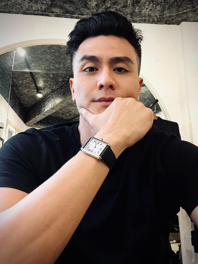 Ảnh thẻ khác lạ thời trẻ của nam thần top đầu Vbiz- Ảnh 6.