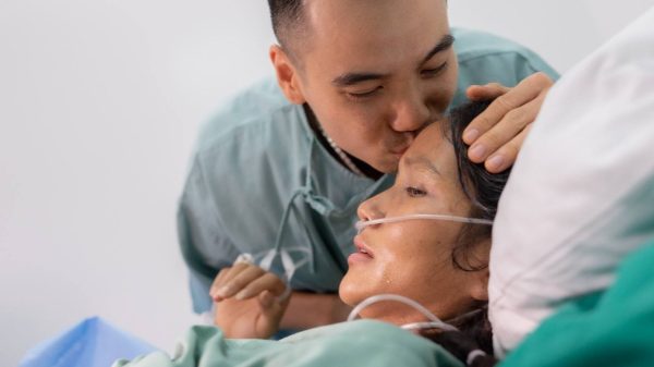 Khủng hoảng của H'Hen Niê và lời cảnh tỉnh vùng cấm đời tư 550850362 1402063101286058 663637810376859015 n 1762845394848 17628453952401817432282