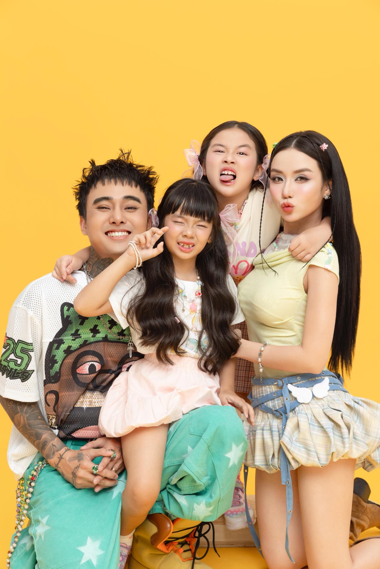 Cuộc sống của nam ca sĩ Việt đình đám sau 78 ngày làm đám cưới với mẹ đơn thân, có 2 con riêng- Ảnh 1.