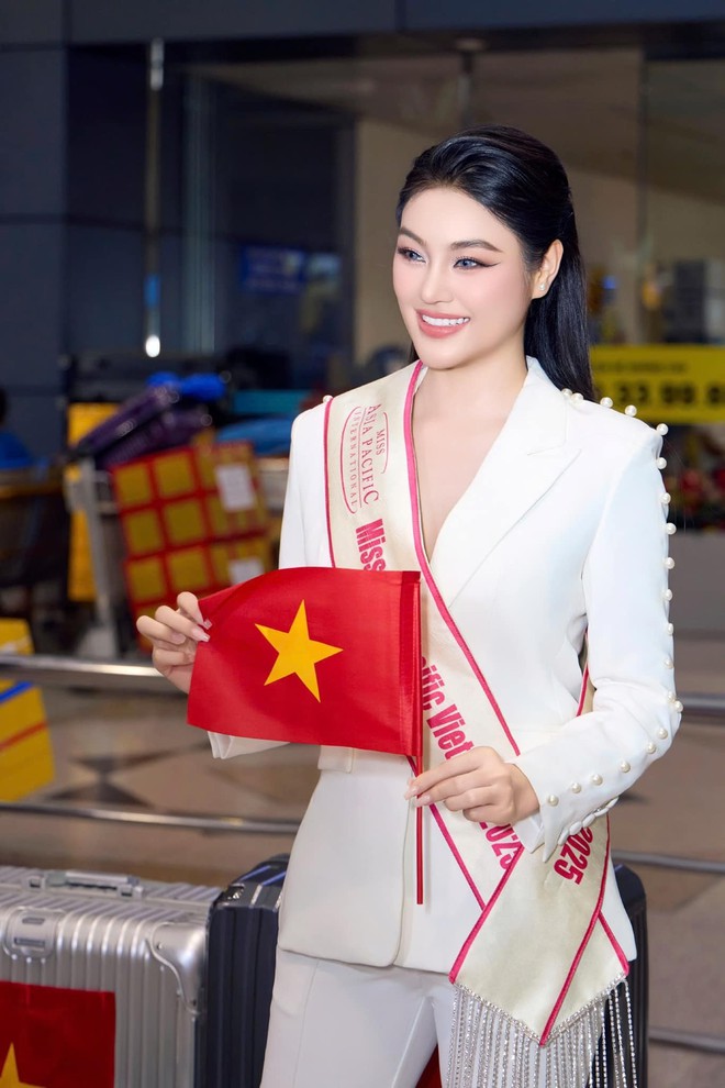 Đại diện Việt Nam và thí sinh hoảng loạn, ôm nhau khóc khi động đất xảy ra- Ảnh 3.