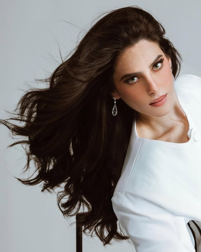 Hoa hậu Hoàn vũ mới đăng quang đối mặt hàng loạt tố cáo- Ảnh 31.