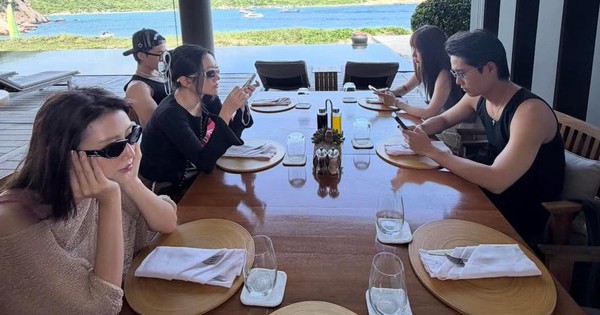 Không còn giấu giếm, "Em Xinh" Bích Phương - Orange dắt người yêu ra mắt hội chị em 55456198112073390414180003369309845914344486n 1758891054433 17588910549101140738745 614 0 1179 1080 crop 1758891119107641083876jpg