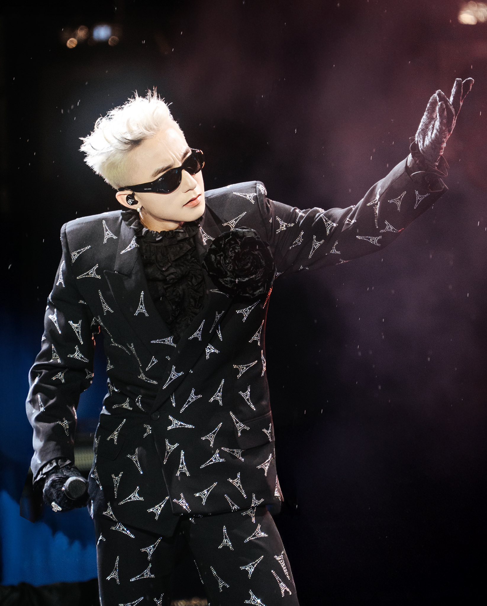 Sơn Tùng mà cứ như này thì sao chịu nổi?- Ảnh 5. Sơn Tùng mà cứ như này thì sao chịu nổi?- Ảnh 5.