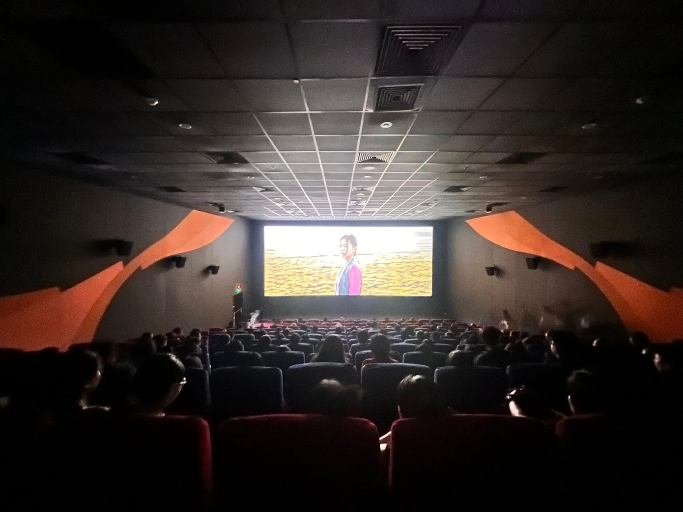 Suất chiếu cuối cùng của Mưa Đỏ- Ảnh 1.