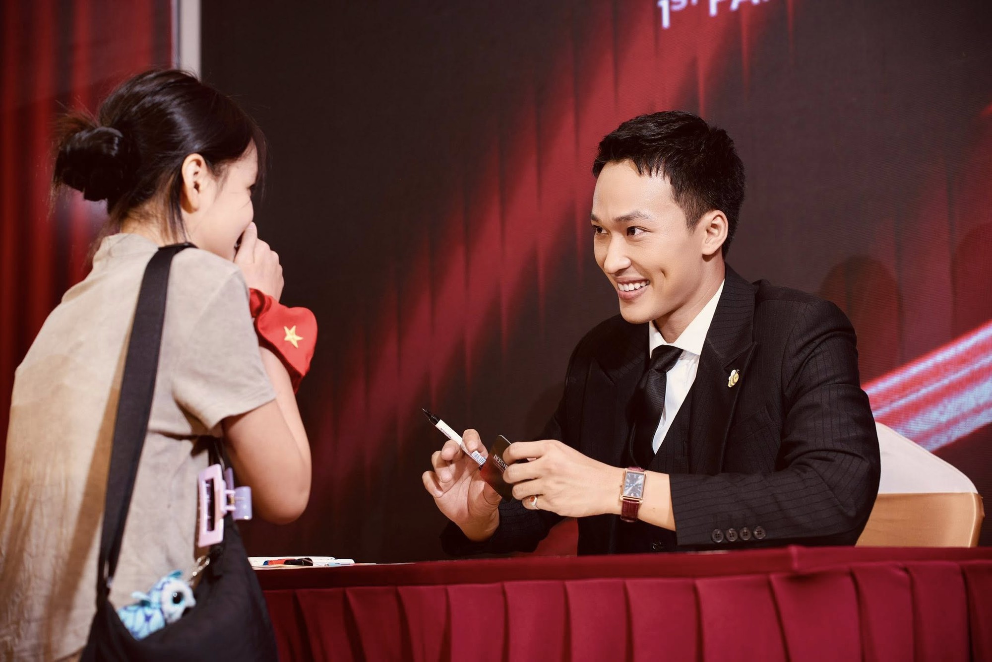 Nam diễn viên Mưa Đỏ có đang mắc bệnh ngôi sao?- Ảnh 1.