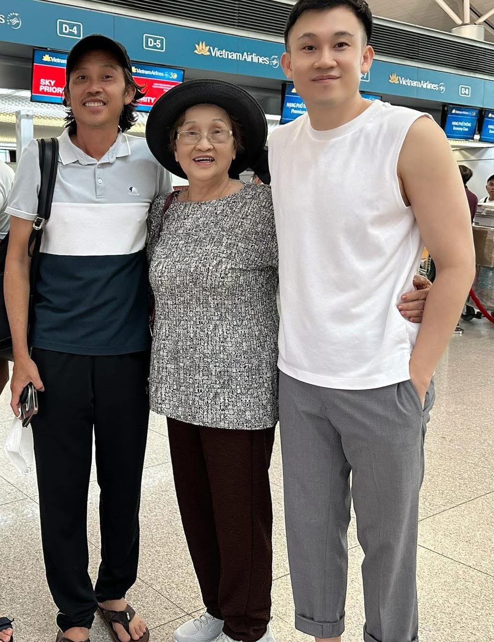 Chuyện gì xảy ra với nghệ sĩ Hoài Linh mà gia đình phải thông báo khẩn?- Ảnh 2.