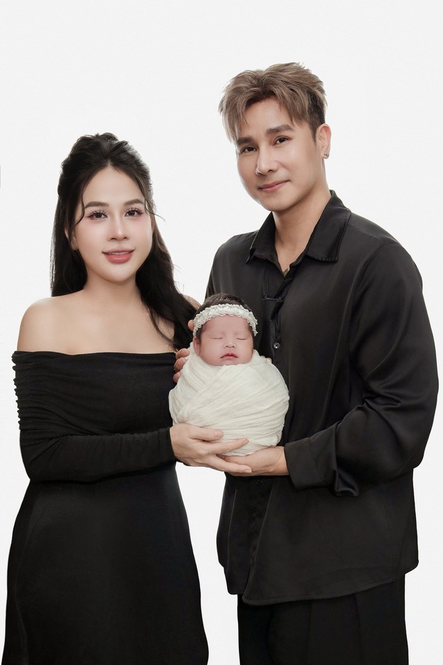 Nam ca sĩ Vbiz làm lễ đầy tháng cho con: Chi tiền mua sẵn 2 căn nhà, Thanh Trúc cùng dàn sao góp mặt- Ảnh 7.