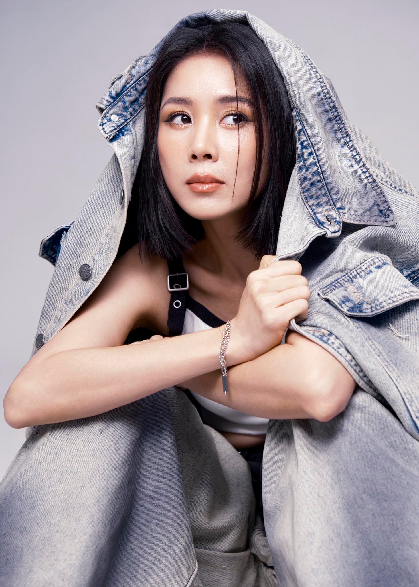 Showbiz Việt chẳng ai như mỹ nhân này: Ngoài đời xinh sang kịch trần, lên phim sao lại quê mùa kém sắc quá vậy- Ảnh 3.