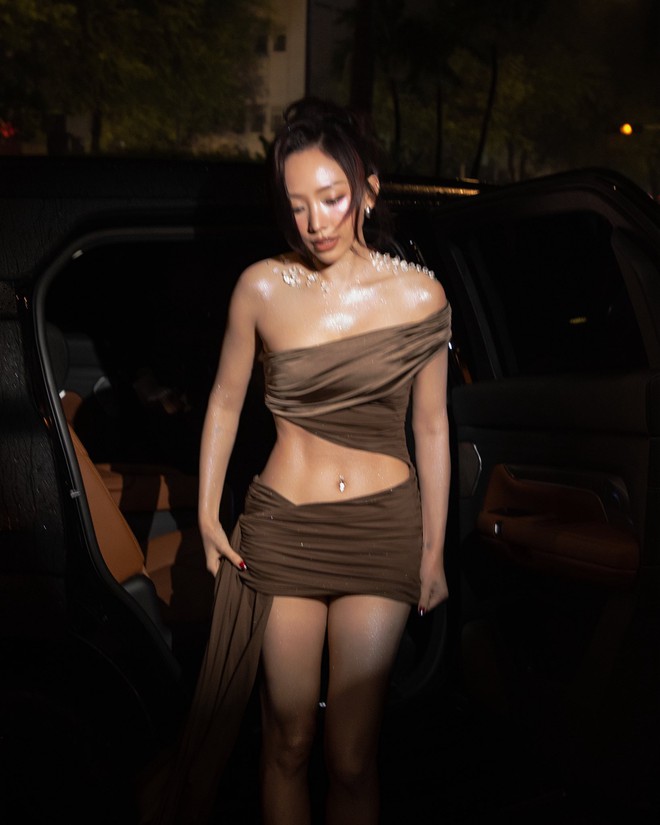 55772497413527824528707337726618397750802867n-1763458315363887484579-1763471294420-17634712946891998329187 "Khó thở" vì Tóc Tiên 55772497413527824528707337726618397750802867n 1763458315363887484579 1763471294420 17634712946891998329187