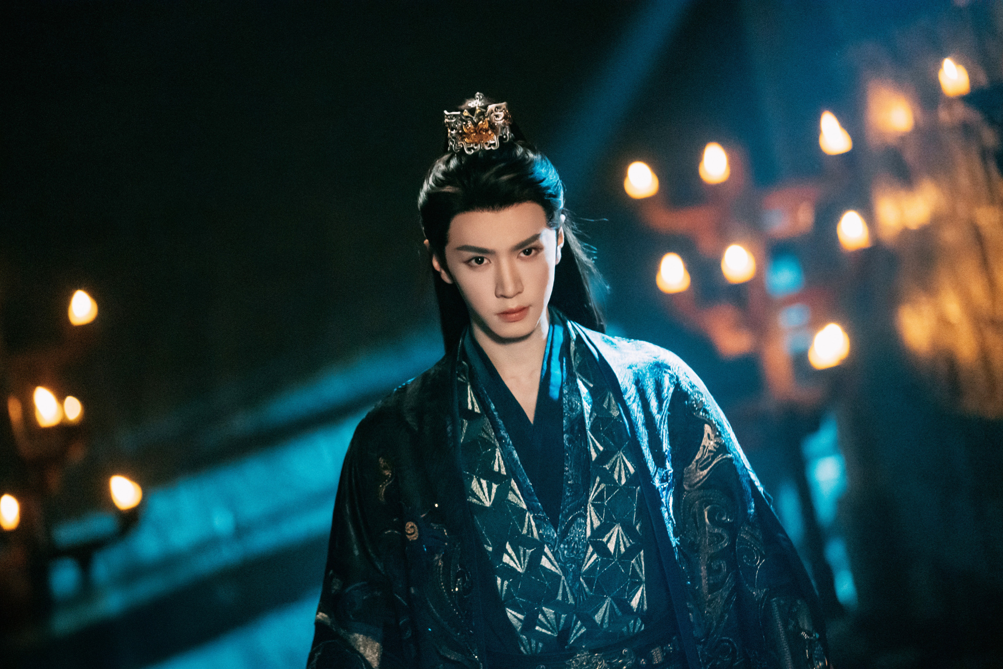 Trung Quốc hiện tại lấy đâu ra phim ngôn tình ngược tâm hơn thế này: Cặp chính vừa đẹp vừa điên, chemistry bùng cháy nhất 2025- Ảnh 6. Trung Quốc hiện tại lấy đâu ra phim ngôn tình ngược tâm hơn thế này: Cặp chính vừa đẹp vừa điên, chemistry bùng cháy nhất 2025- Ảnh 6.