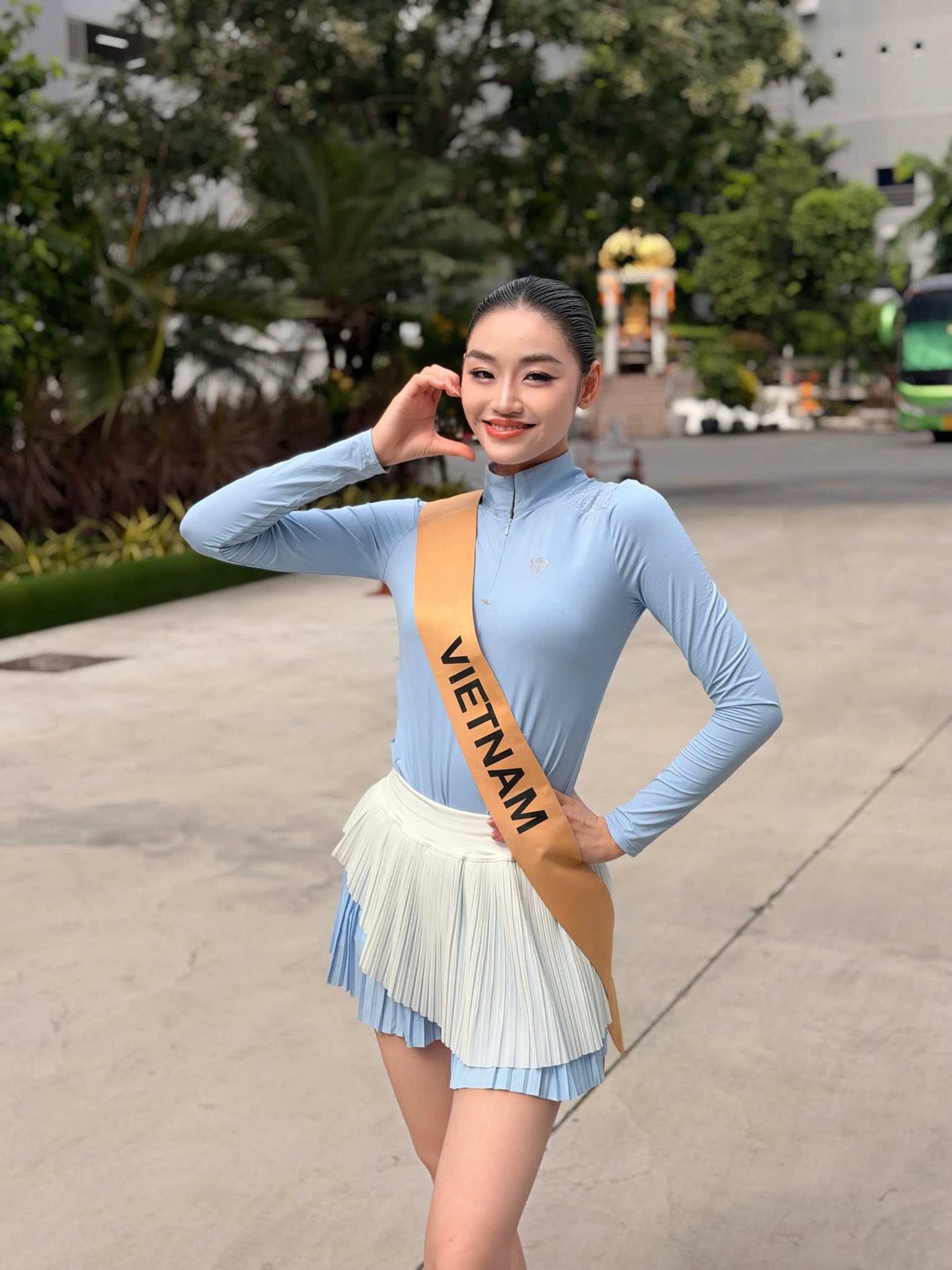 Thất vọng với trình độ tiếng Anh của Hoa hậu Yến Nhi!- Ảnh 3.