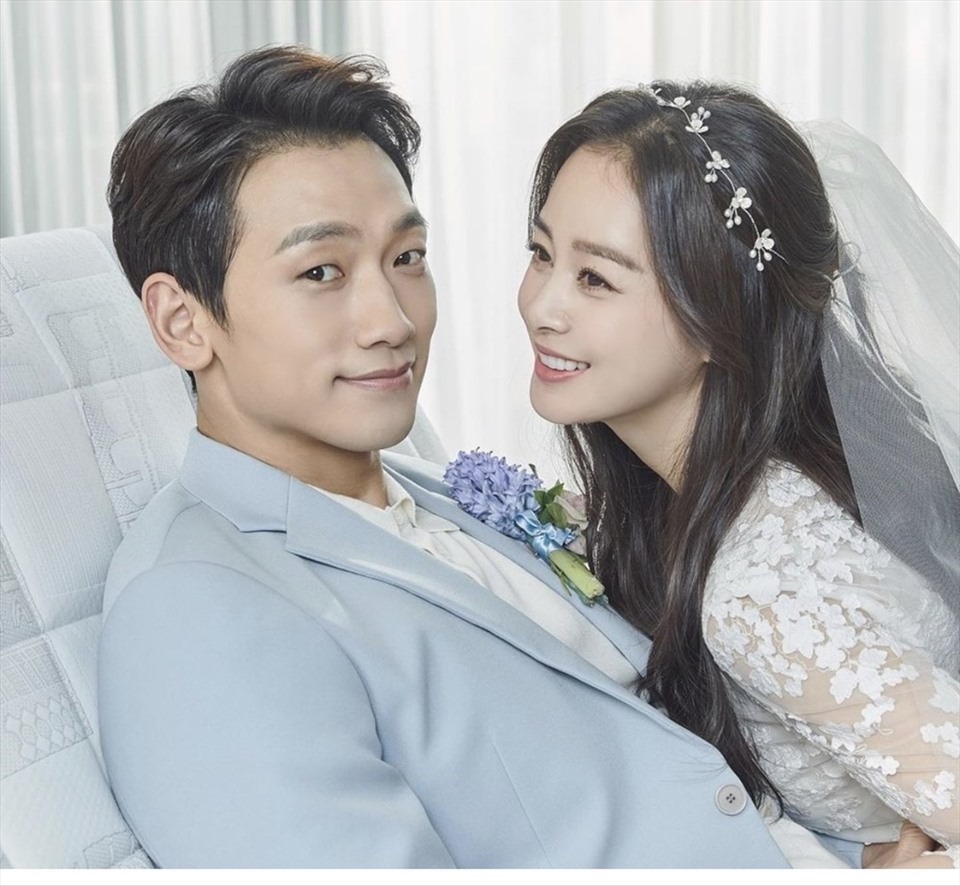 Làm chồng Kim Tae Hee hạnh phúc đến thế này sao?- Ảnh 8. Làm chồng Kim Tae Hee hạnh phúc đến thế này sao?- Ảnh 8.