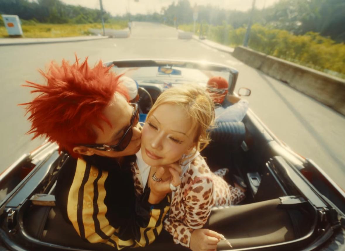 Khui cặp đôi Em Xinh - rapper Vbiz đang hẹn hò!- Ảnh 4. Khui cặp đôi Em Xinh - rapper Vbiz đang hẹn hò!- Ảnh 4.