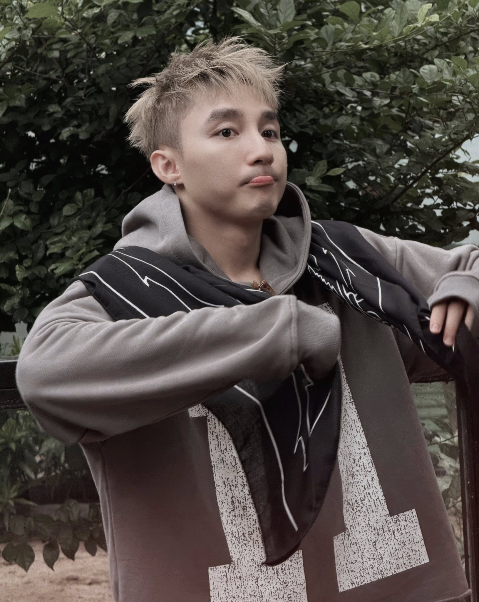 Sơn Tùng suốt ngày hứa hẹn- Ảnh 2.