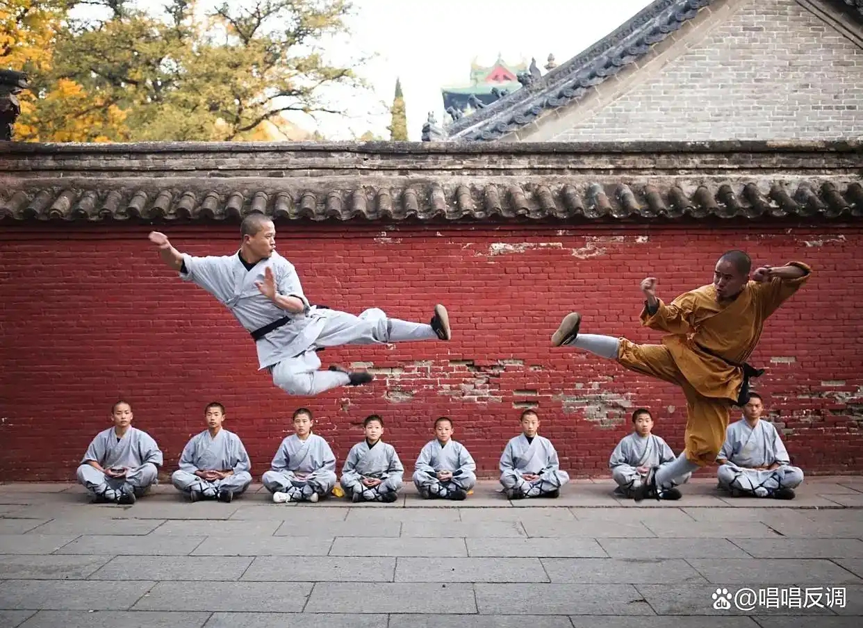 Cấm điện thoại, cắt nguồn thu 13 tỷ đồng: 30 nhà sư rời khỏi Thiếu Lâm Tự- Ảnh 2. Cấm điện thoại, cắt nguồn thu 13 tỷ đồng: 30 nhà sư rời khỏi Thiếu Lâm Tự- Ảnh 2.