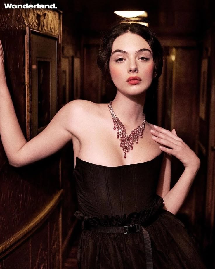 Mỹ nhân 18+ đẹp nhất thế giới hiện tại: Nhan sắc vừa nóng bỏng vừa ngọt ngào, body nét căng không một điểm trừ- Ảnh 5. Mỹ nhân 18+ đẹp nhất thế giới hiện tại: Nhan sắc vừa nóng bỏng vừa ngọt ngào, body nét căng không một điểm trừ- Ảnh 5.