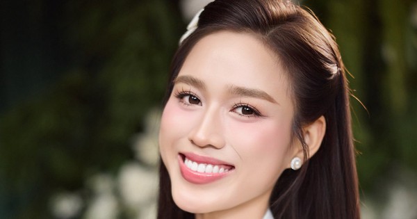 Hoa hậu Đỗ Thị Hà vào top tìm kiếm 56211898913897219131602051153431712826754741n 1760671163660385275376 75 0 790 1366 crop 1760671182660627243160jpg